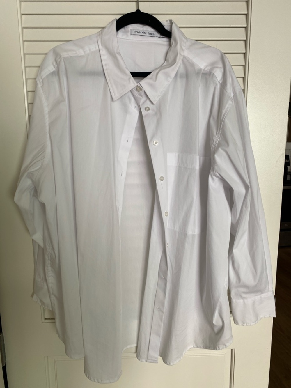 Calvin Klein Jeans White Button-Down Shirt - Women's Classic Collar